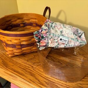 1997 Longaberger May series “Petunia Basket” with Liner and Plastic Insert